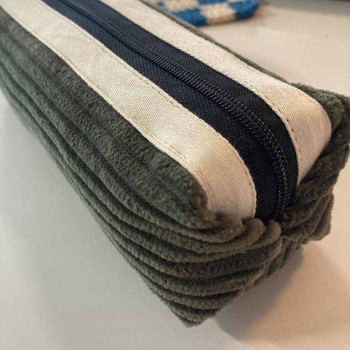 Clam round pencilcase _ Corduroy Khaki - somibeya