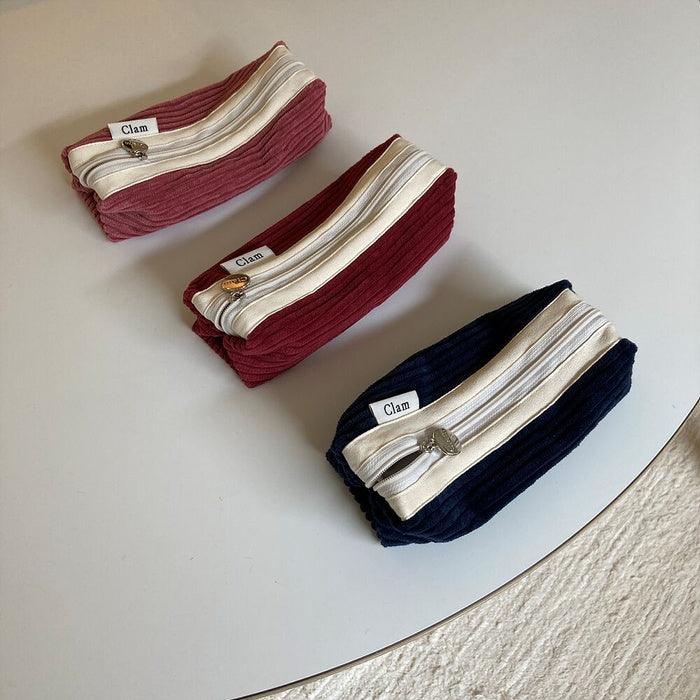 Clam round pencilcase _ Corduroy Red - somibeya