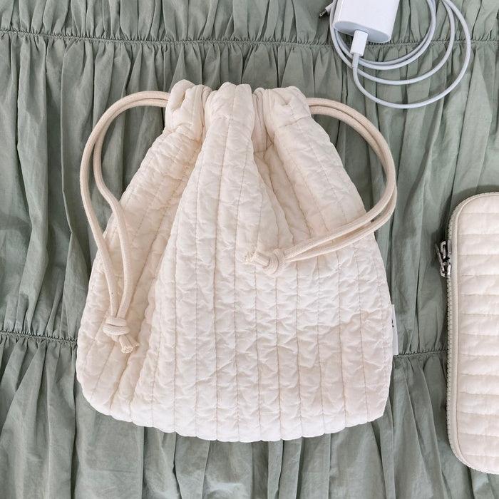 Clam string pouch _ Soft Cream - somibeya