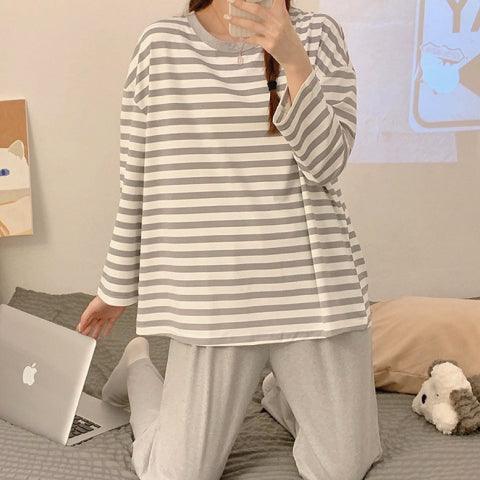 パジャマ
