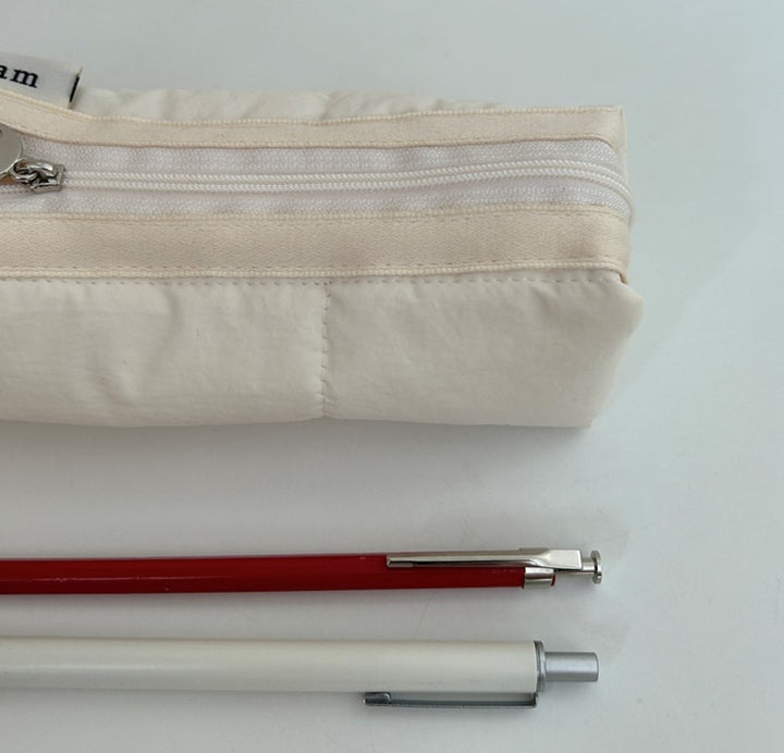 Clam round pencilcase _ Quilting White