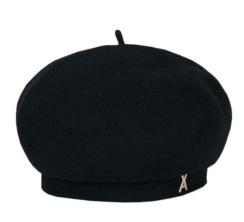 VARZAR (バザール) スタッドロゴ ウールベレー帽 ブラック キャップ（ライジ・ウォンビン着用、パク・ミニョン着用） - somibeya