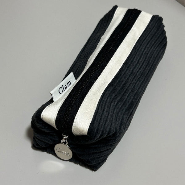Clam round pencilcase _ Corduroy Midnight