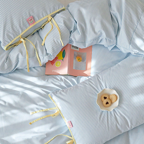 Pillowcase Kit: Animals in Blue Ribbon Pillowcase Kit: Animals in Blue Ribbon